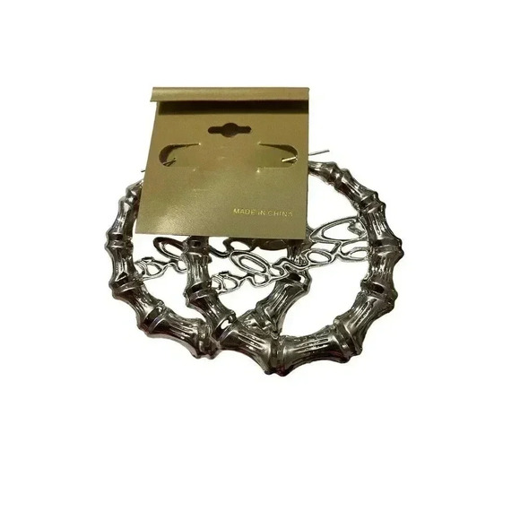 FASHION EARRINGS BIG CIRCLE WITH BARBIE WRITTEN ACROSS - Picture 2 of 2